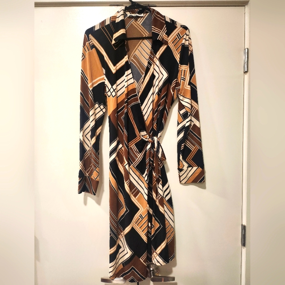 Lily Black, Tan and White Long Sleeve Wrap Dress, Size L